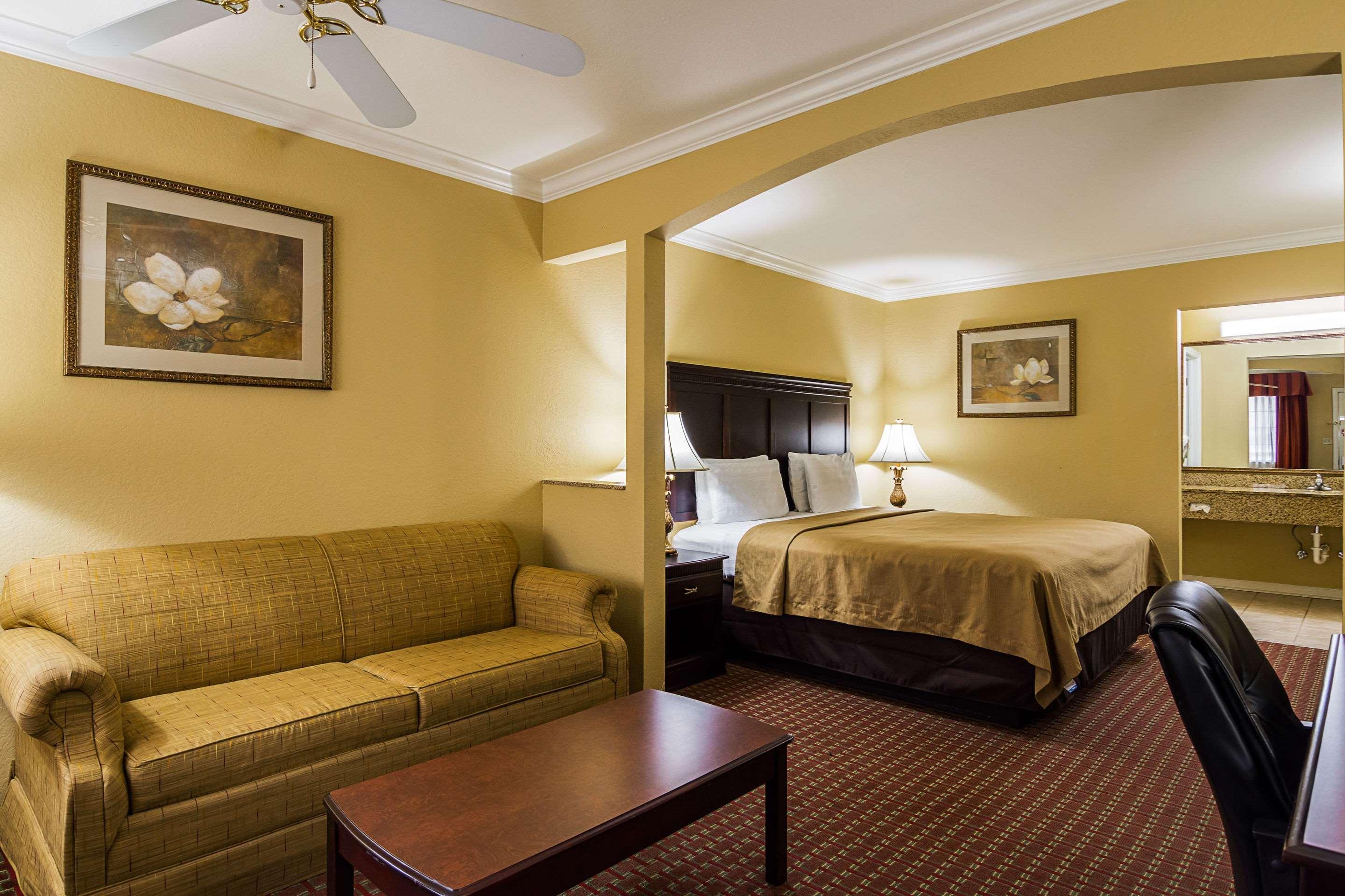 Econo Lodge Inn & Suites Bryant Exterior foto