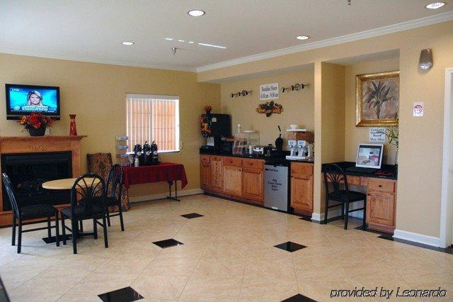 Econo Lodge Inn & Suites Bryant Restaurante foto