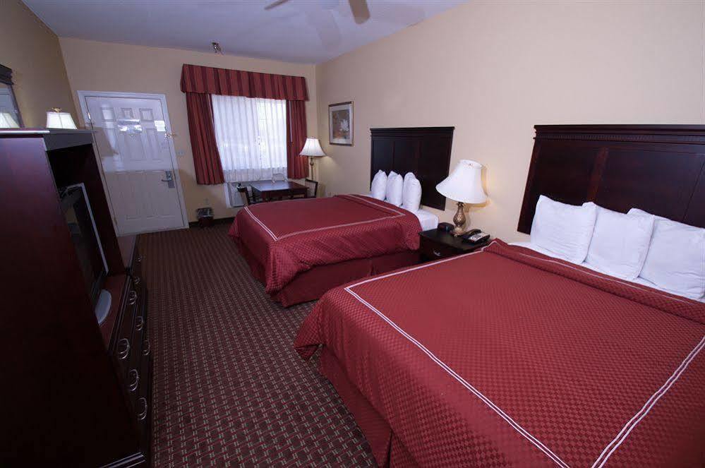 Econo Lodge Inn & Suites Bryant Exterior foto